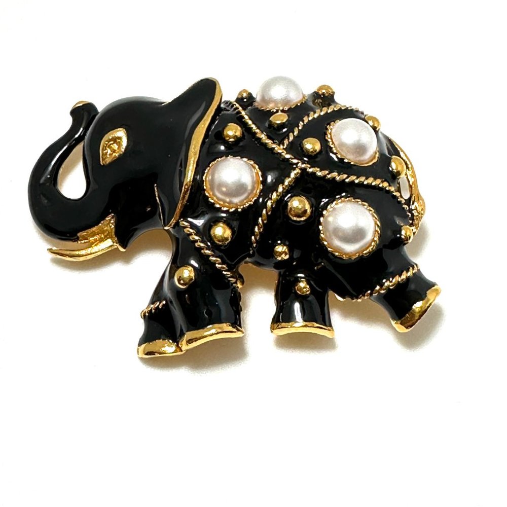 KENNETH JAY LANE, ELEPHANT PIN, GOLD & BLACK ENAMEL WITH WHITE FAUX PEARLS